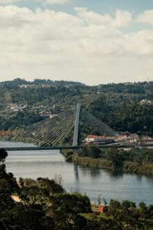 Estudo mostra presença generalizada de microplásticos nos rios Mondego e Vouga